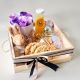 desayunos sorpresa con caja de rosas jugo de naranja mini vela y tabla de quesos  envio a domicilio en bogota 