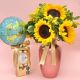 Florero de Girasoles Globo y Chocolates 